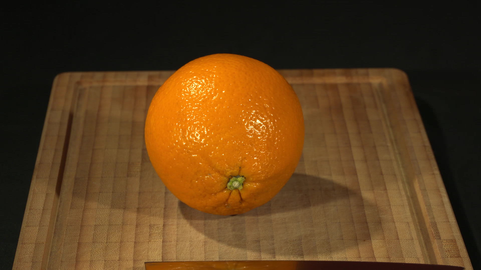 Cutting Orange Tuil